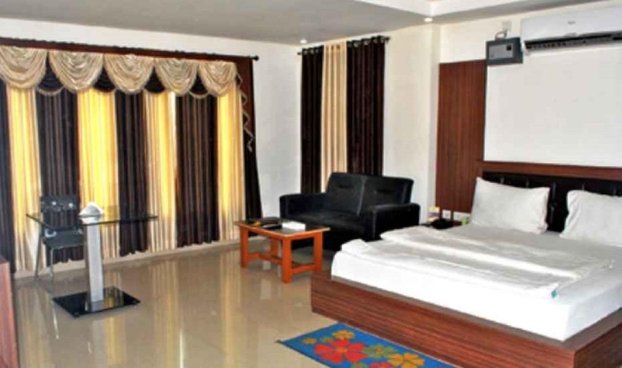 Hotel Kdm Palace Begusarai Zewnętrze zdjęcie